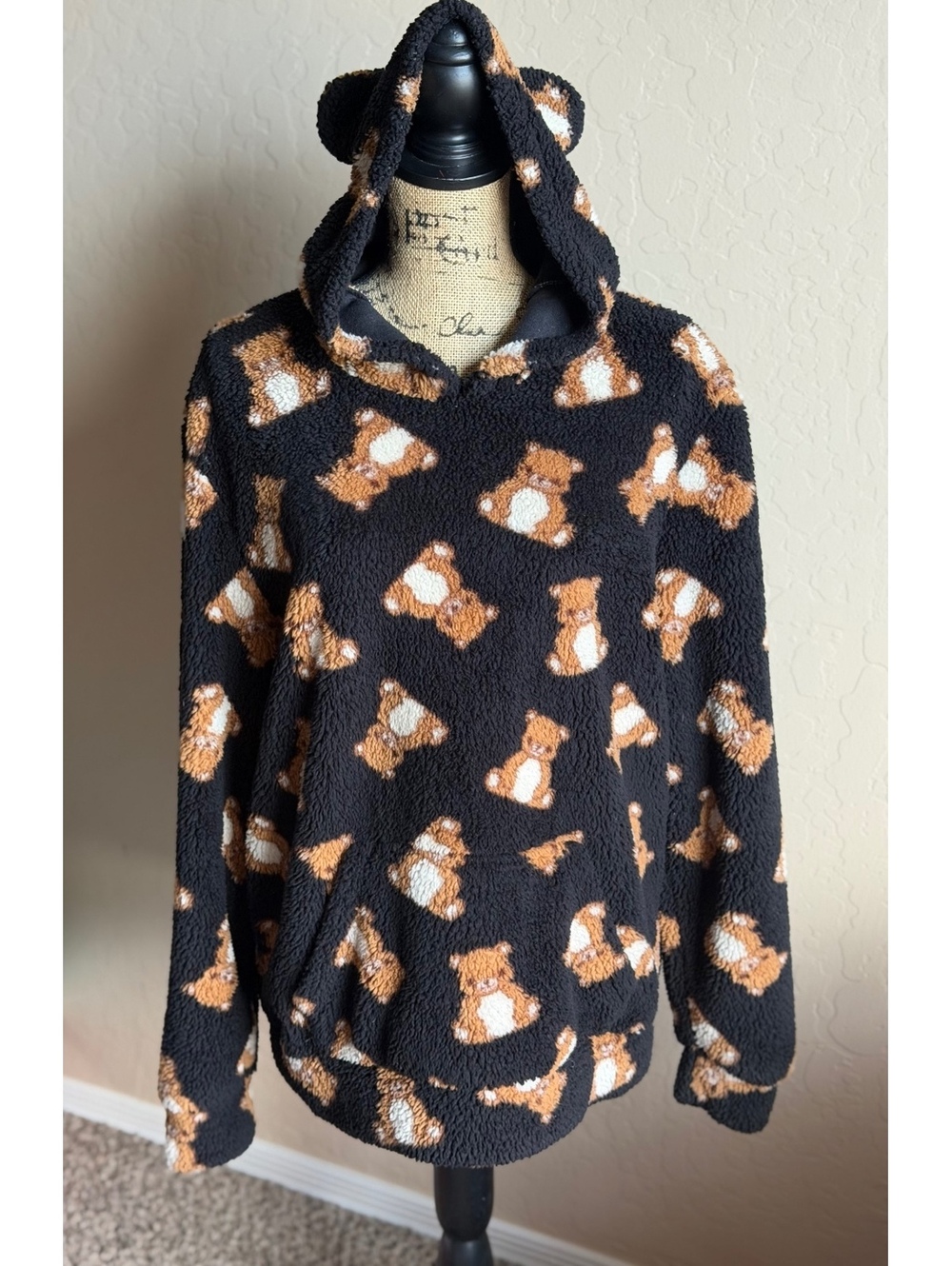 Hot Topic Teddy Bear Sherpa Hoodie Womens M Black Fuzzy Bear Ears Pullover